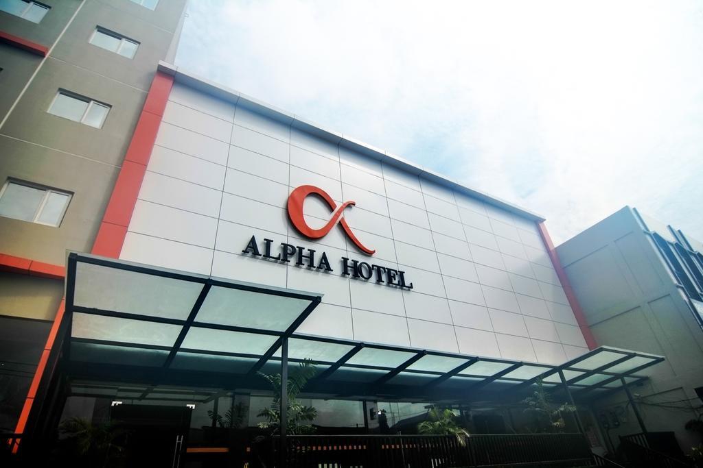 Alpha Hotel Пеканбару Екстер'єр фото