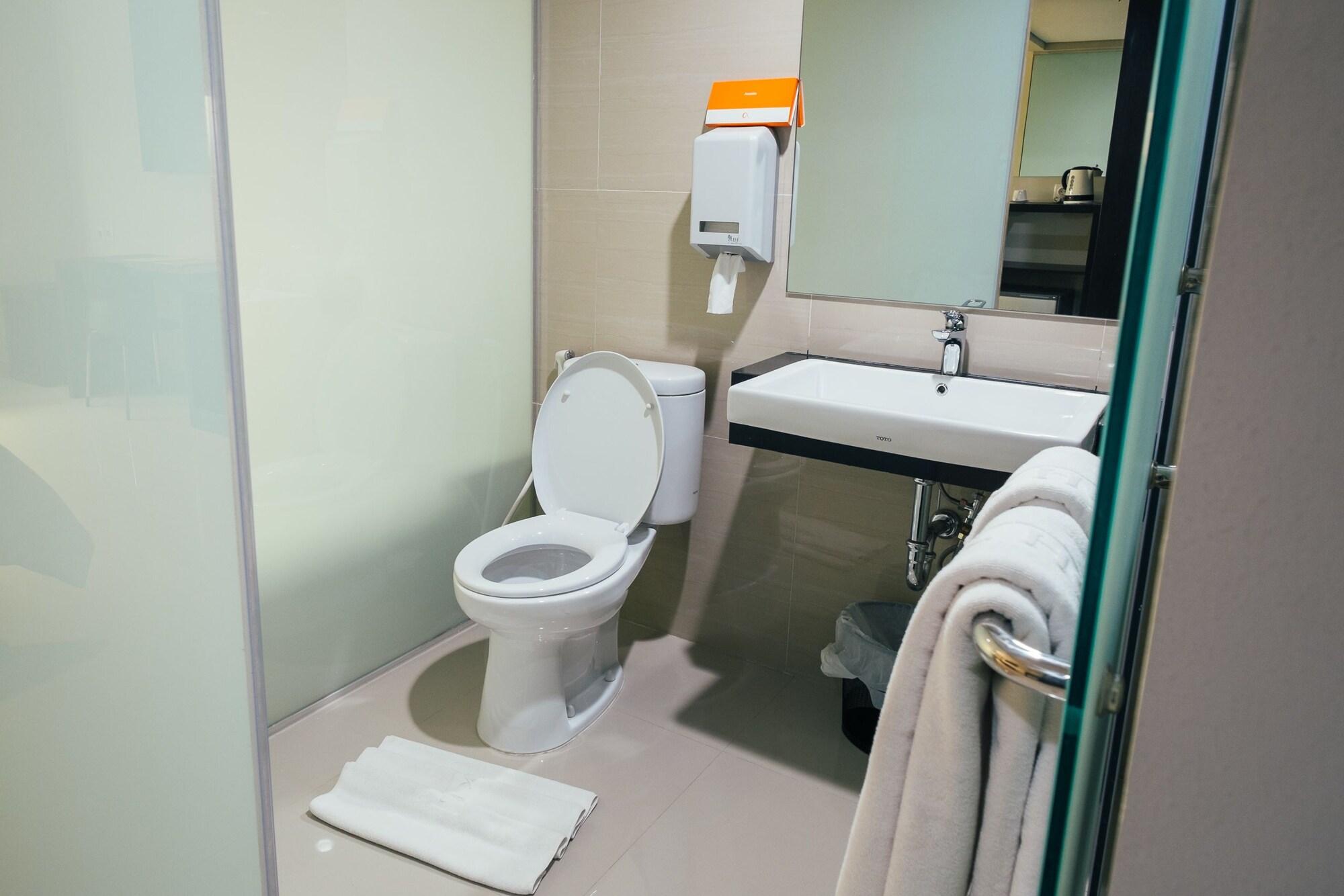 Alpha Hotel Пеканбару Екстер'єр фото